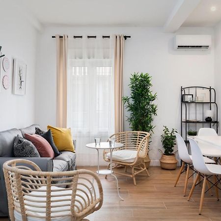 Mino Suite Apartment Seville Exterior photo