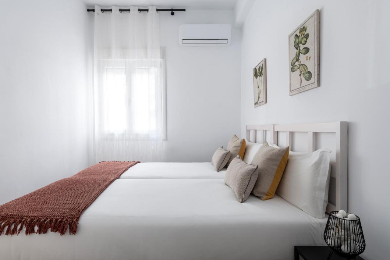 Mino Suite Apartment Seville Exterior photo
